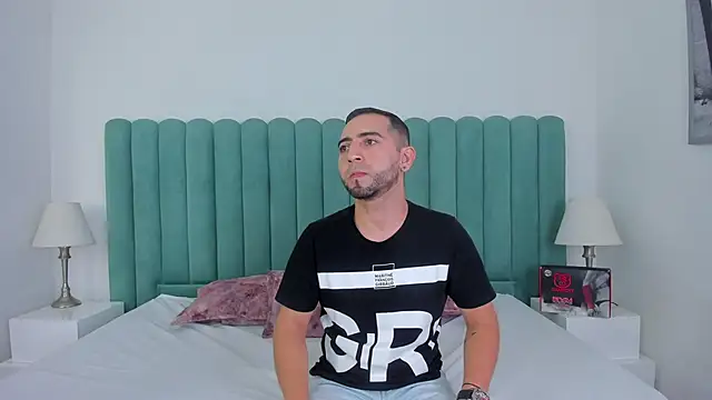 Lushian  online show from November 2025 02:43:02 PM