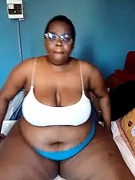 CuteHugeAxx online show from October 2025 07:45:02 AM