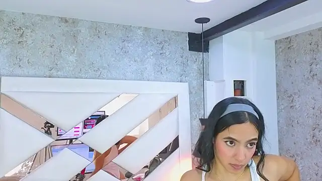 Snapshot of Saara_evans_ chatting on September 2025 08:00:01 PM Saara evans online show from September 2025 08:00:01 PM