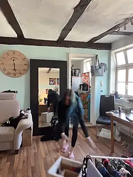 Seductively4 20 online show from March 2026 09:13:01 AM