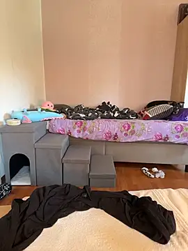 Seductively4 20 online show from April 2026 10:44:02 AM