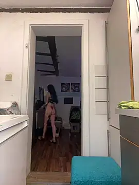 Seductively4 20 online show from February 2026 05:56:02 PM