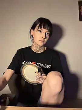 Seductively4 20 online show from May 2026 07:33:02 PM