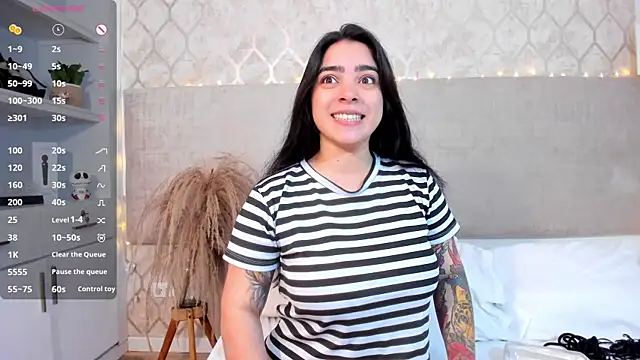 KamilaBetancourt online show from October 2025 12:47:02 PM