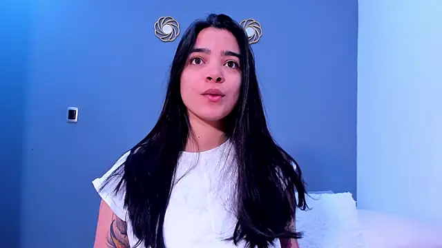 Snapshot of KamilaBetancourt chatting on July 2026 12:43:01 PM KamilaBetancourt online show from July 2026 12:43:01 PM