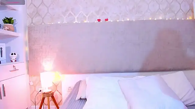 KamilaBetancourt online show from October 2025 12:39:02 PM