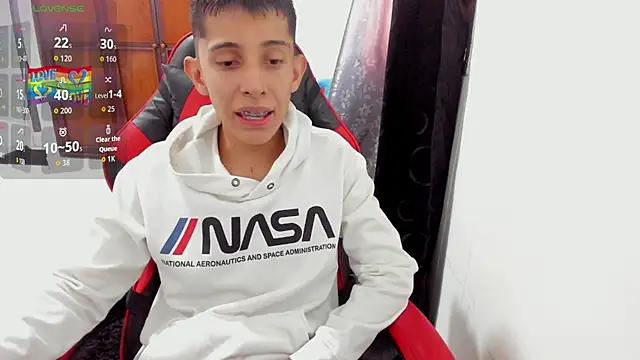 gomitaboy 1 online show from October 2025 06:43:01 PM