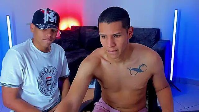 Snapshot of Latin_Boyss_ chatting on October 2025 07:15:01 PM Latin Boyss  online show from October 2025 07:15:01 PM