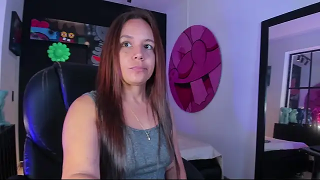 Marthina online show from December 2025 01:50:02 AM