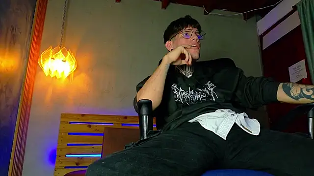 david huge online show from April 2026 03:14:02 AM