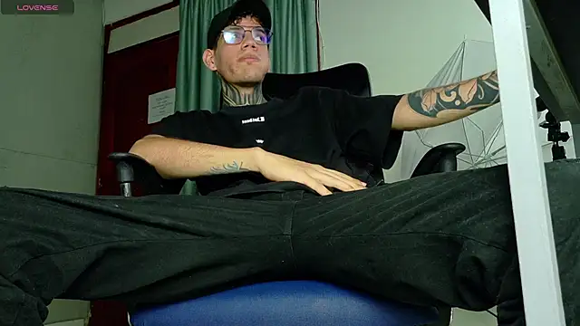 david huge online show from March 2026 07:47:01 PM