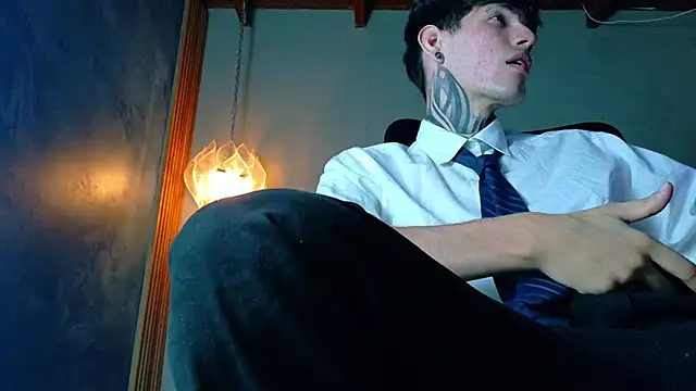 david huge online show from May 2026 02:44:02 AM