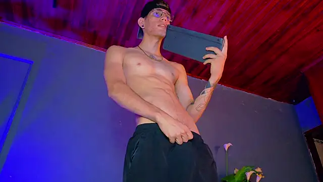 david huge online show from October 2025 01:26:01 AM