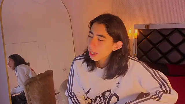 Snapshot of ryo_light chatting on June 2026 04:23:02 AM ryo light online show from June 2026 04:23:02 AM