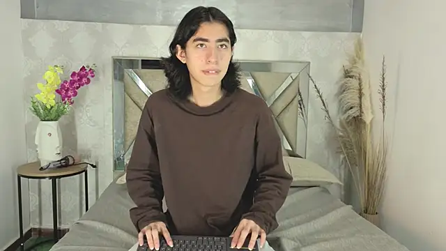 ryo light online show from December 2025 08:55:02 PM