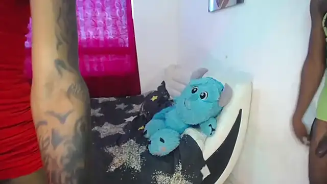 pink 7777 online show from April 2026 12:31:02 PM