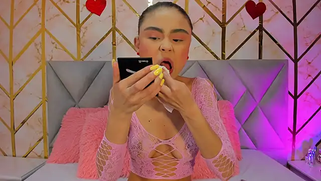 Cassidy 14 online show from April 2026 08:04:02 PM