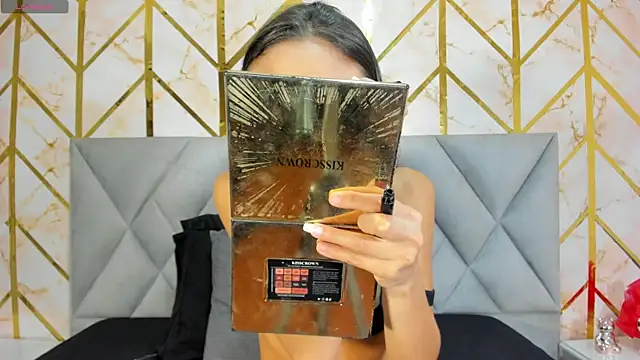 Cassidy 14 online show from December 2025 11:05:02 PM