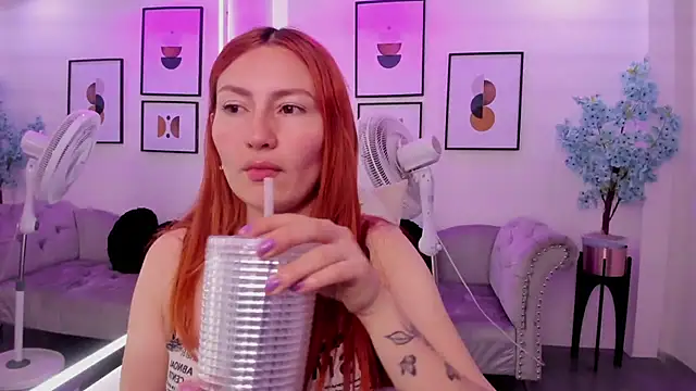 Alicia leclair online show from November 2025 07:50:02 PM