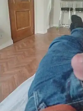 LeoMaduroSP online show from November 2025 08:46:01 PM