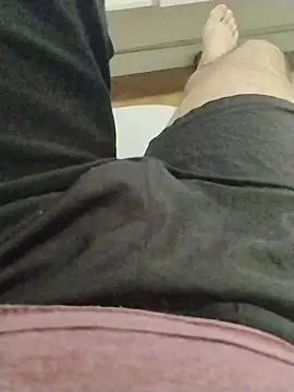 LeoMaduroSP online show from October 2025 01:09:01 AM