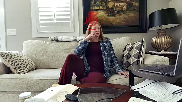 Snapshot of JulieHolliday chatting on November 2025 08:23:01 PM JulieHolliday online show from November 2025 08:23:01 PM