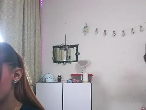 Xrussoaprilofficial online show from September 2025 11:00:01 PM