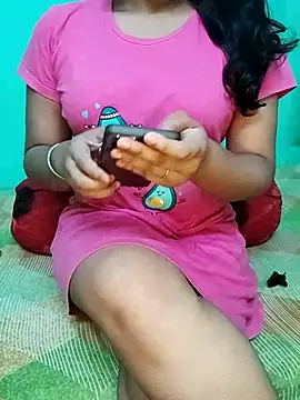 Snapshot of Arshii chatting on September 2025 03:33:01 PM Arshii online show from September 2025 03:33:01 PM