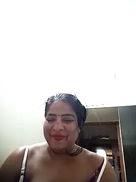 Snapshot of srimasrima chatting on November 2025 08:40:01 AM srimasrima online show from November 2025 08:40:01 AM