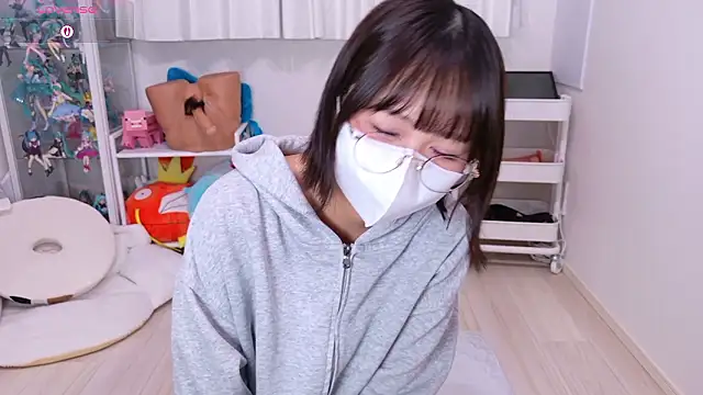 chii chan o0 online show from July 2026 12:15:02 PM