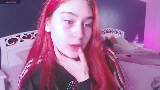 Lili Luuu online show from January 2026 03:04:02 PM