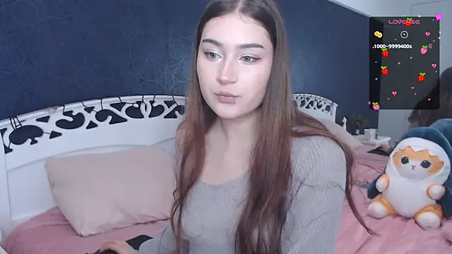 Lili Luuu online show from October 2025 10:35:01 PM