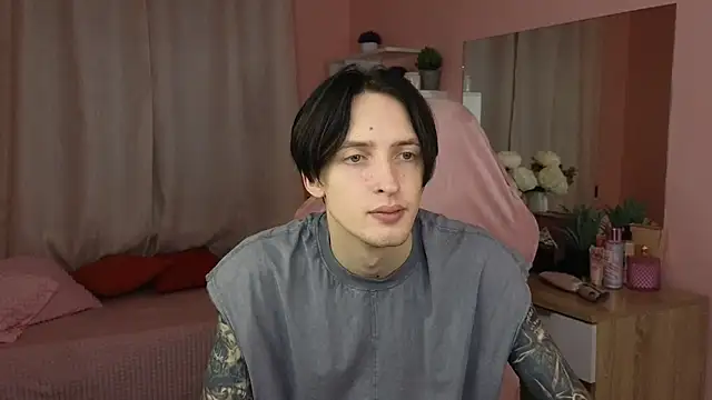 Snapshot of Martin_Jin chatting on November 2025 12:00:02 PM Martin Jin online show from November 2025 12:00:02 PM