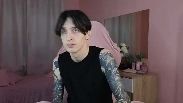 Snapshot of Martin_Jin chatting on November 2025 11:58:02 AM Martin Jin online show from November 2025 11:58:02 AM