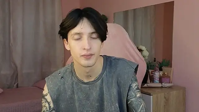 Snapshot of Martin_Jin chatting on October 2025 12:28:01 PM Martin Jin online show from October 2025 12:28:01 PM