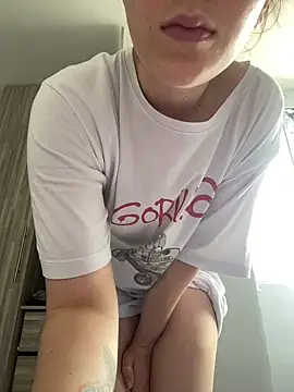 Megan colsom online show from October 2025 08:43:02 PM