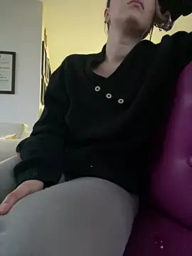 Megan colsom online show from February 2026 11:15:02 PM