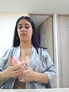 Samantha hotly online show from February 2026 02:17:02 PM