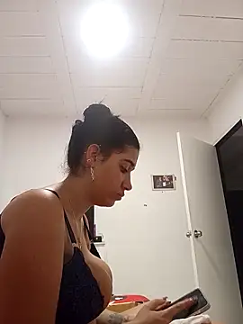 Samantha hotly online show from April 2026 09:22:02 AM