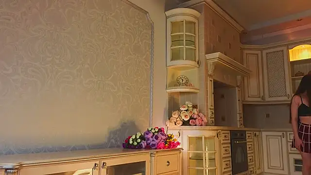 EadlinGillim online show from October 2025 03:10:01 AM