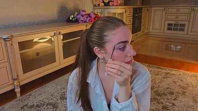 EadlinGillim online show from October 2025 03:17:01 AM