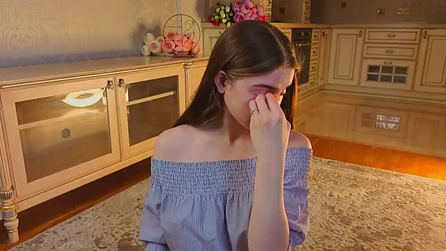 EadlinGillim online show from November 2025 03:07:01 AM