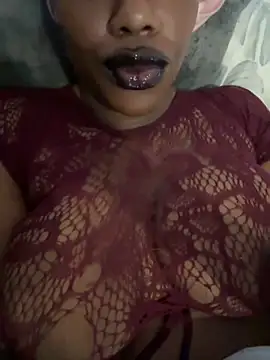 Snapshot of bustyblackebony chatting on October 2025 09:47:01 PM bustyblackebony online show from October 2025 09:47:01 PM