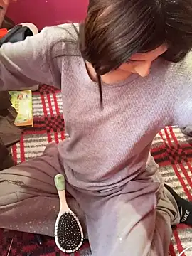 Alicecow20 UwU online show from December 2025 06:09:02 PM