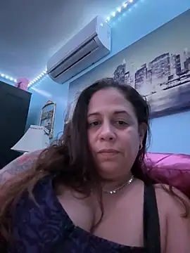 PrettyKittyMia online show from December 2025 04:01:01 AM