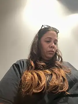 PrettyKittyMia online show from April 2026 04:13:01 PM