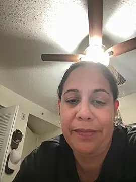 PrettyKittyMia online show from April 2026 02:04:02 AM