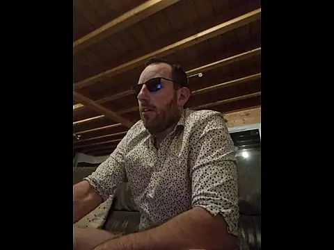 Snapshot of BrunJulienMetis chatting on January 2026 09:11:01 PM BrunJulienMetis online show from January 2026 09:11:01 PM