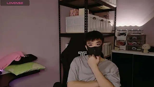 doggyman523 online show from November 2025 05:13:02 PM