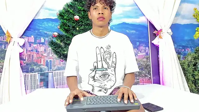 MilthonDelis online show from November 2025 03:38:01 AM